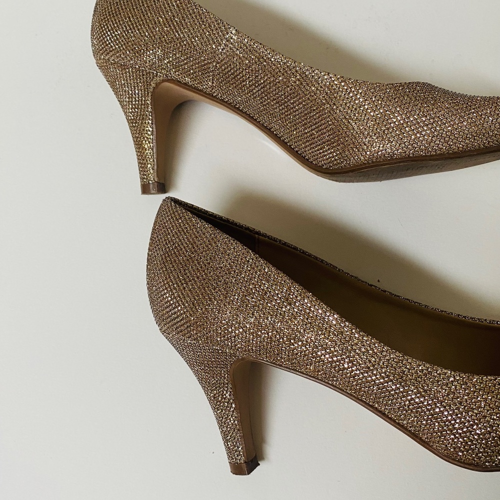 Spring gold heels - Picture 2 of 3